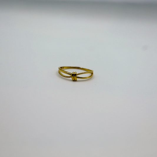 Love knot Ring 18k